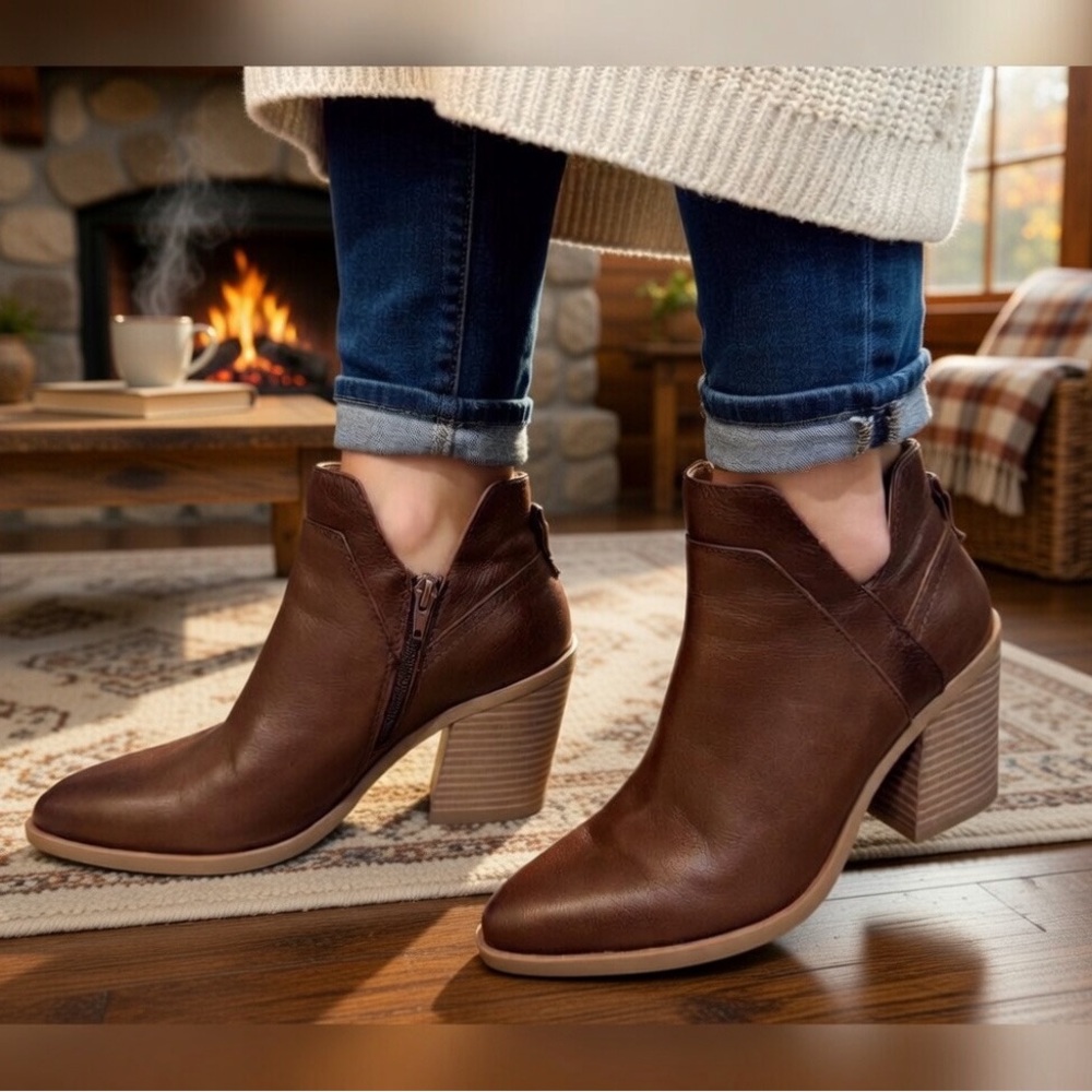 Crown Vintage Leather Rich Brown Leather Ankle Booties